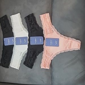 4 Rosa Junio Thongs S/M NWT